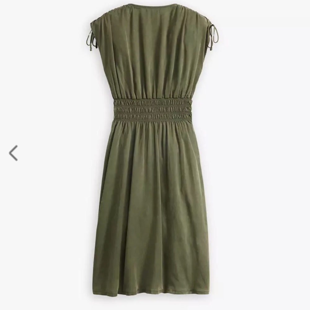 Brand new with Tags Ladies Levi’s Betty Midi Green Green Size Small - Picture 4 of 16